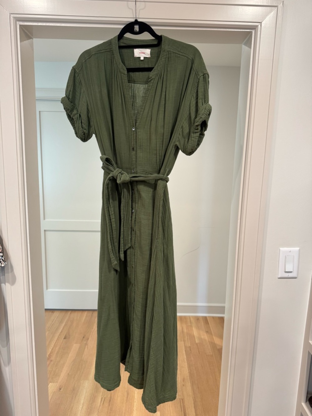 XiRENA Olive Green Maxi Button-Front Tie-Waist Dress